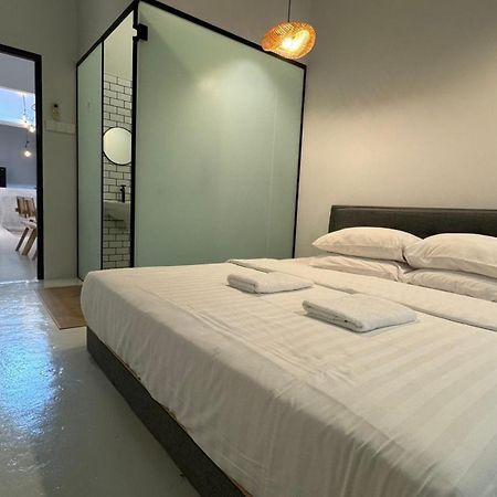 Zen Retreat Glass Pool Villa Taiping Εξωτερικό φωτογραφία