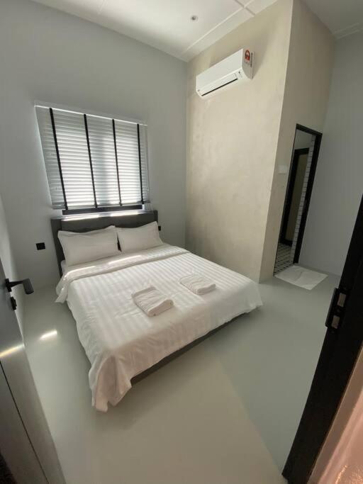 Zen Retreat Glass Pool Villa Taiping Εξωτερικό φωτογραφία
