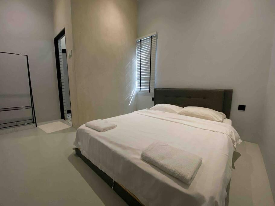 Zen Retreat Glass Pool Villa Taiping Εξωτερικό φωτογραφία